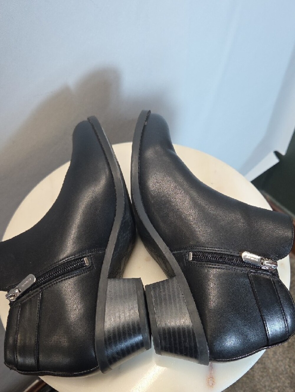 Vionic Black Leather Ankle Bootie with Buckle Accent Size 7.5 - Picture 9 of 9